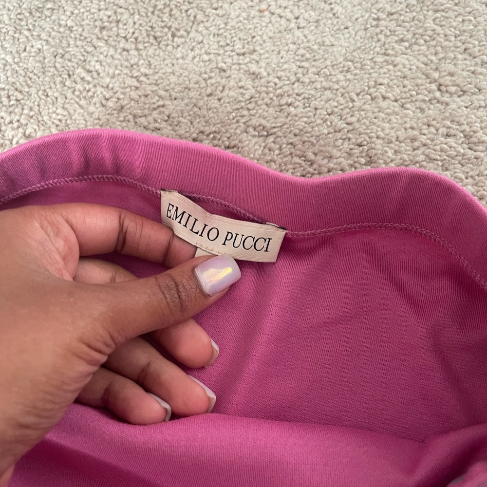 Emilio pucci stylish skirt. Worn only 1x needs a new home